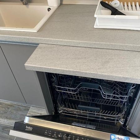Alesandru Apartament ピテシュティ エクステリア 写真